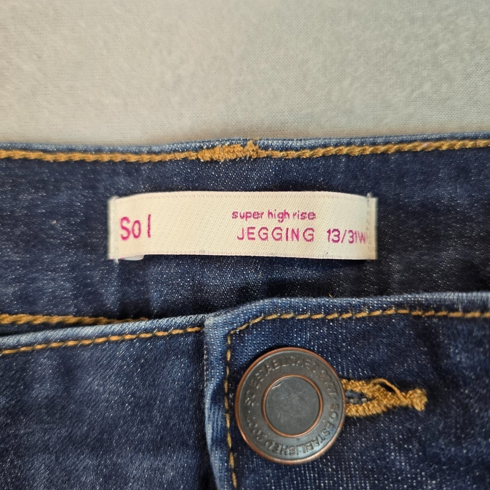 SO Women Super High Rise Jegging Jeans Size 13 Dark Wash Distressed Raw Hem - Picture 4 of 12